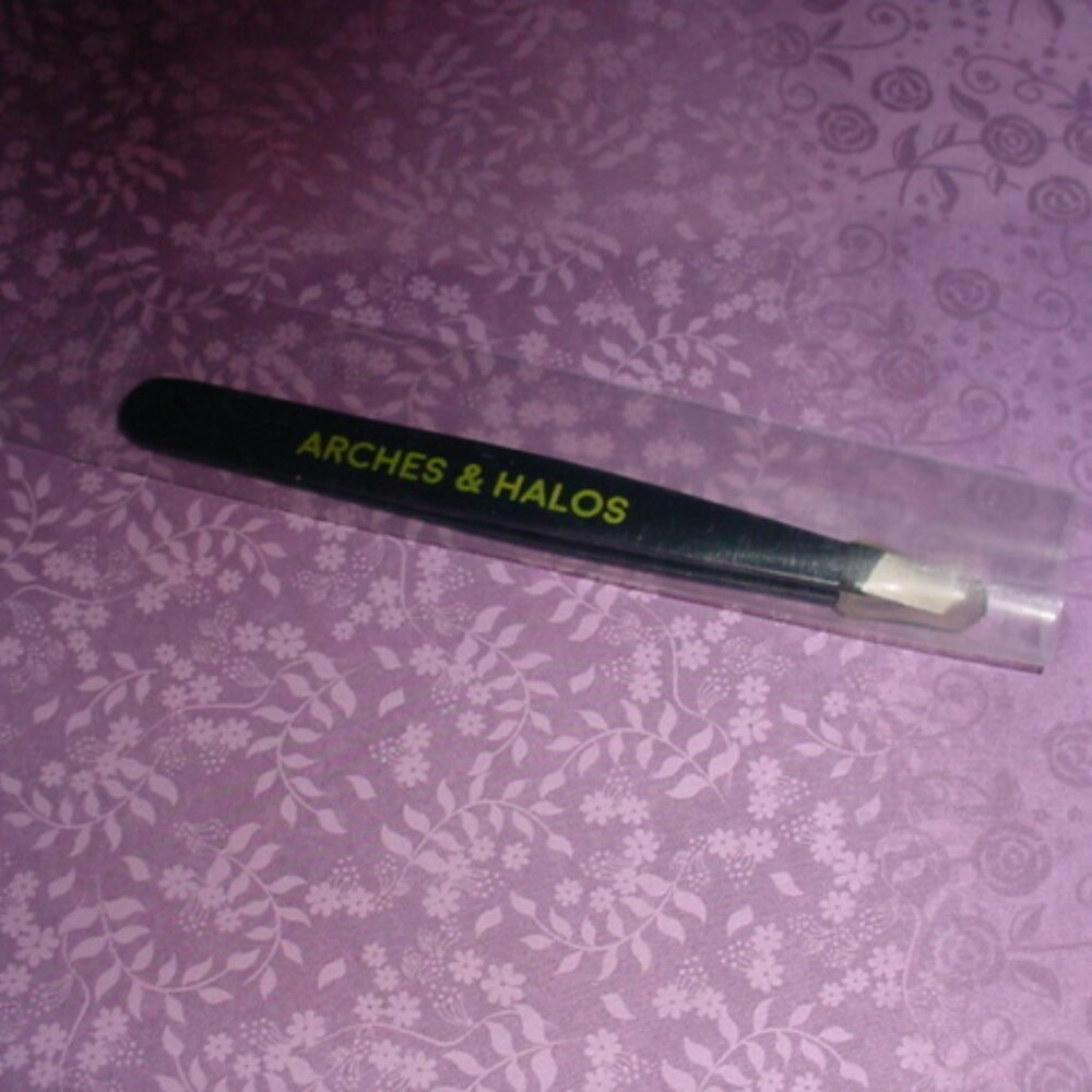 ARCHES & HALOS New Slanted Tweezers